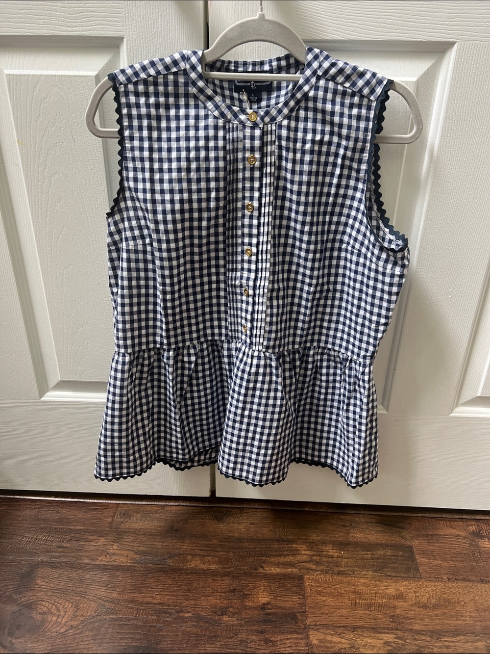 Duffield Lane Navy and White Gingham Sleeveless Peplum Button-Front Top